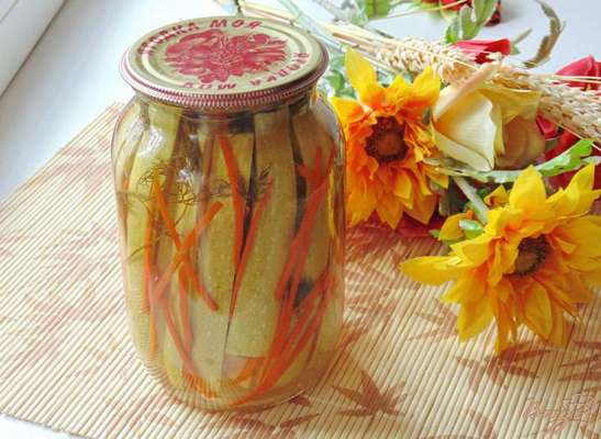 Маринованные кабачки с морковью