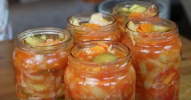 Салат «Охотничий» из капусты на зиму