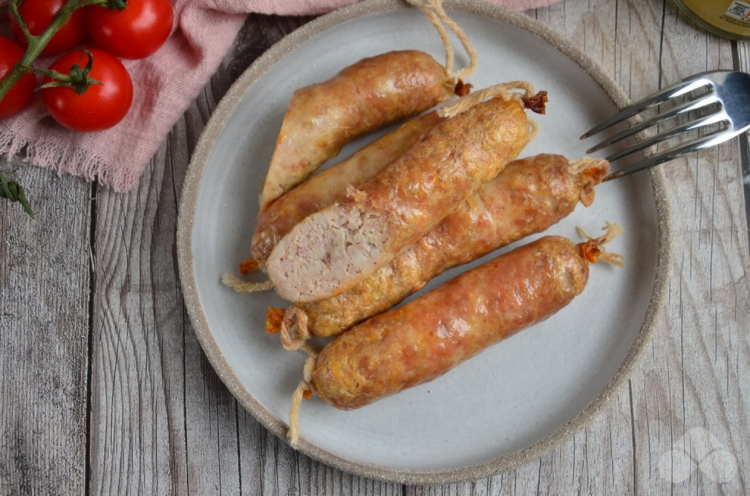 Домашние куриные колбаски с беконом